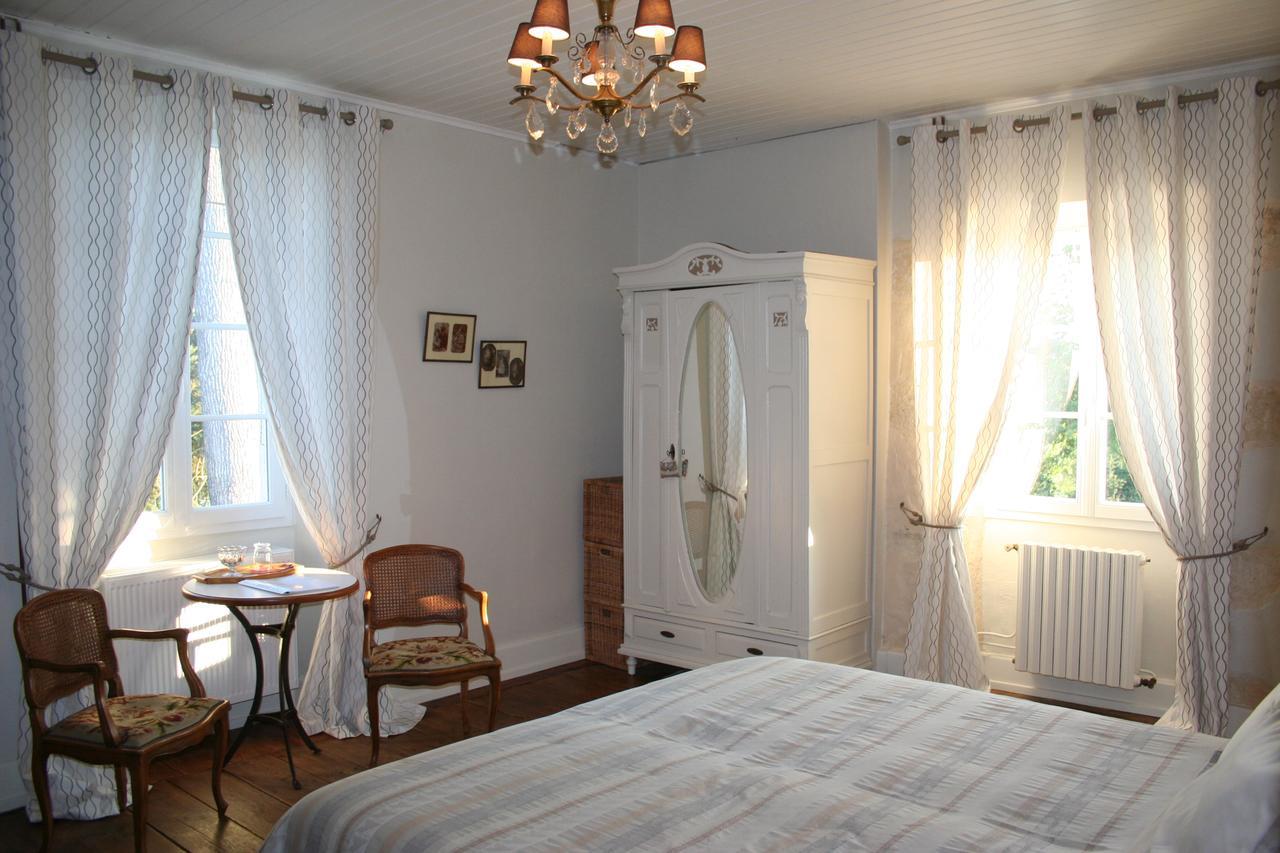 La Double Porte Bed & Breakfast Castera-Verduzan Bagian luar foto